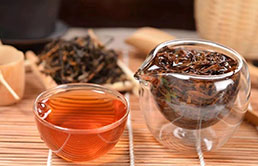 安吉白茶从啥子时候发现的(白茶的保质期长达15年 安吉白茶入口