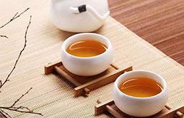 茶杯白毫银针多少钱一支(直播间500元一斤的白毫银针 茶杯白毫银针多少钱一斤