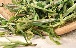 安吉白茶 胃病(纠结了一整年：白茶究竟伤不伤胃 安吉白茶对胃好吗